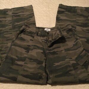 New-Woman’s Military style Camouflage Cargo Pants